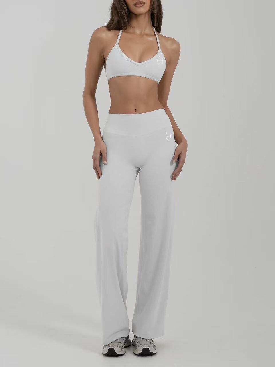 Conjunto White