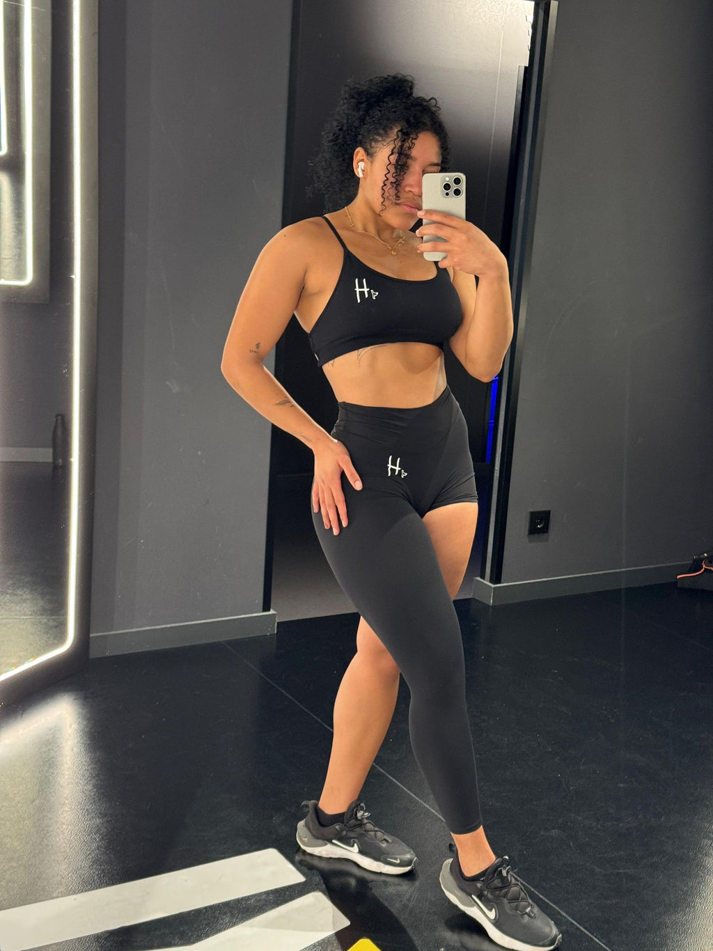 Leggins Negro Dark de una sola pierna