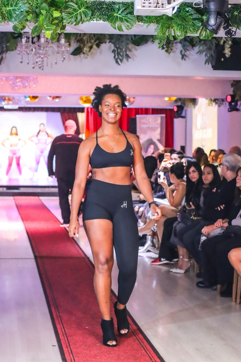 Leggins Negro Dark de una sola pierna