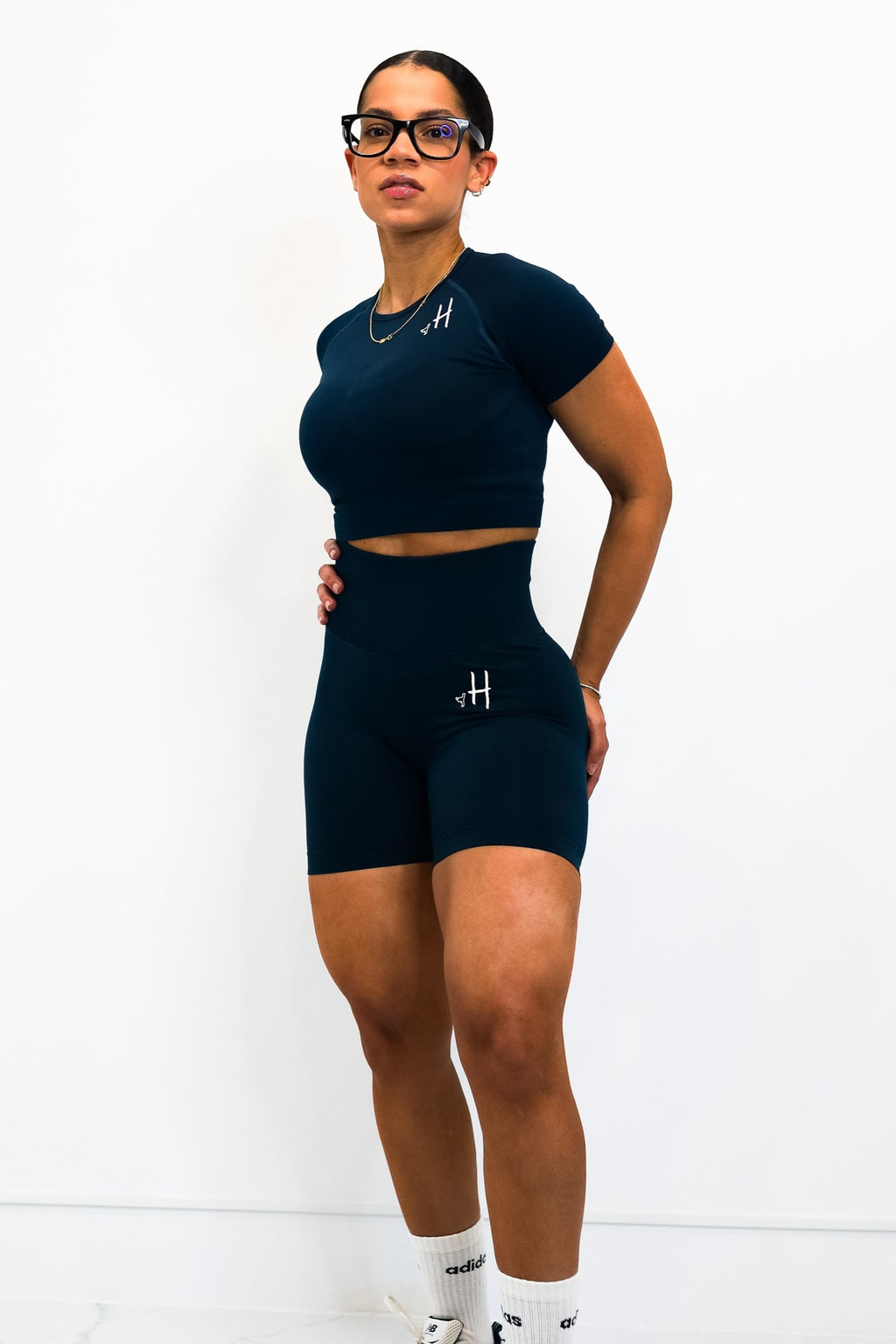 Conjunto Top con Mangas + Short Navy