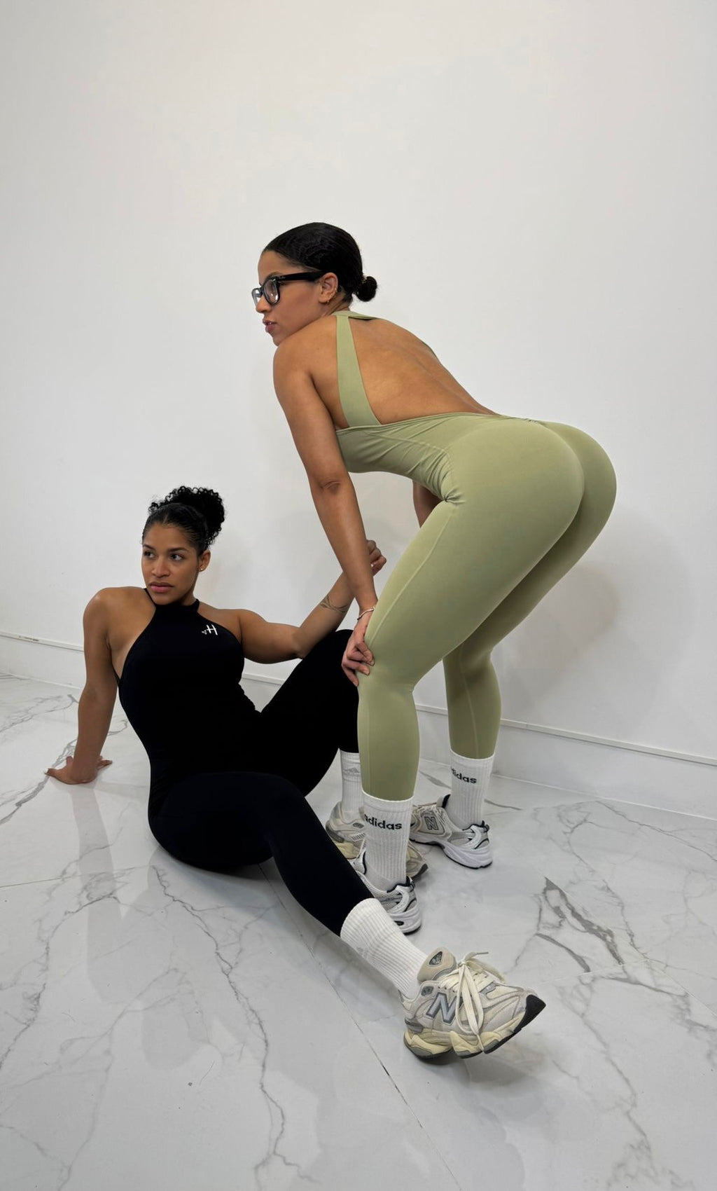 Body Cuello alto y espalda descubierta Negro