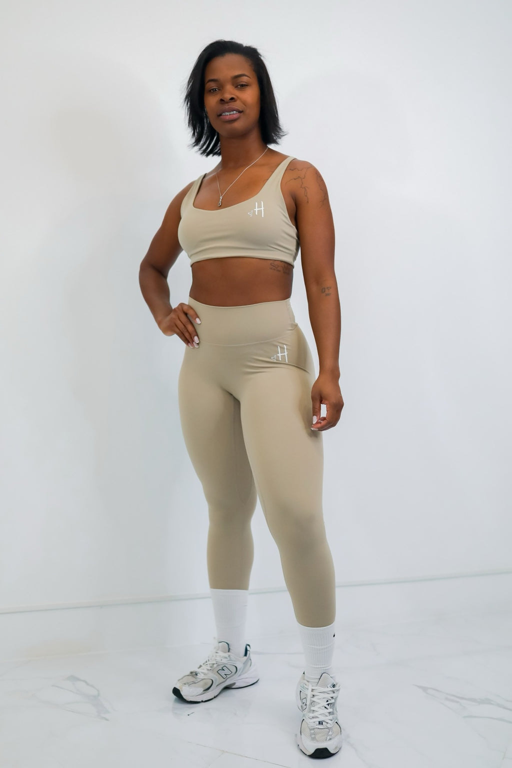 Conjunto de Top + Leggings Beige