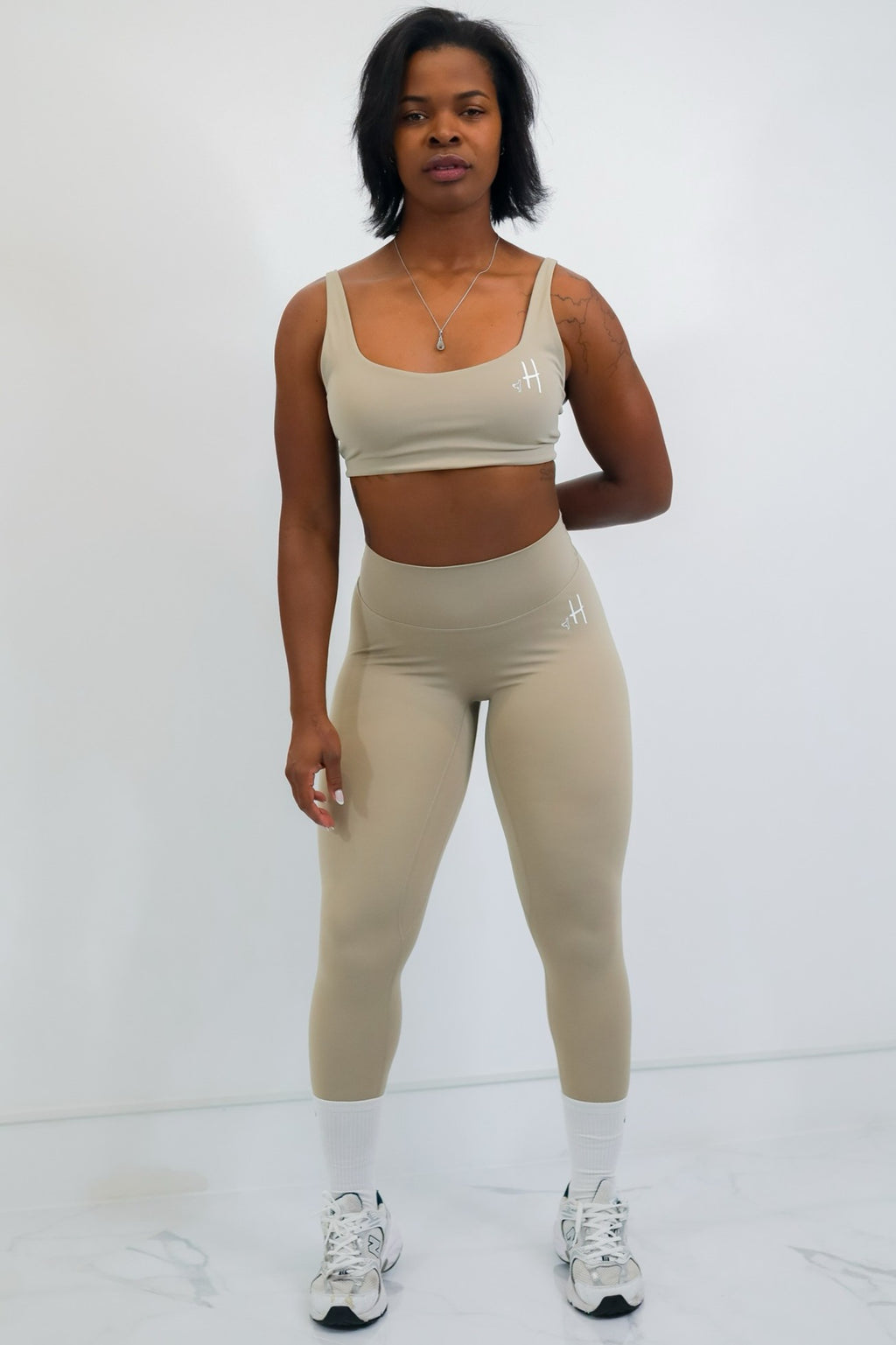 Conjunto de Top + Leggings Beige